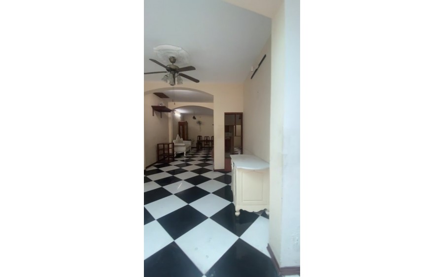Cho Thuê nhà ngõ Nghĩa Đô,  Hoàng Quốc Việt, DT 80m - 3T- 3PN- 1Phòng Lv- 3wc - Giá 20tr